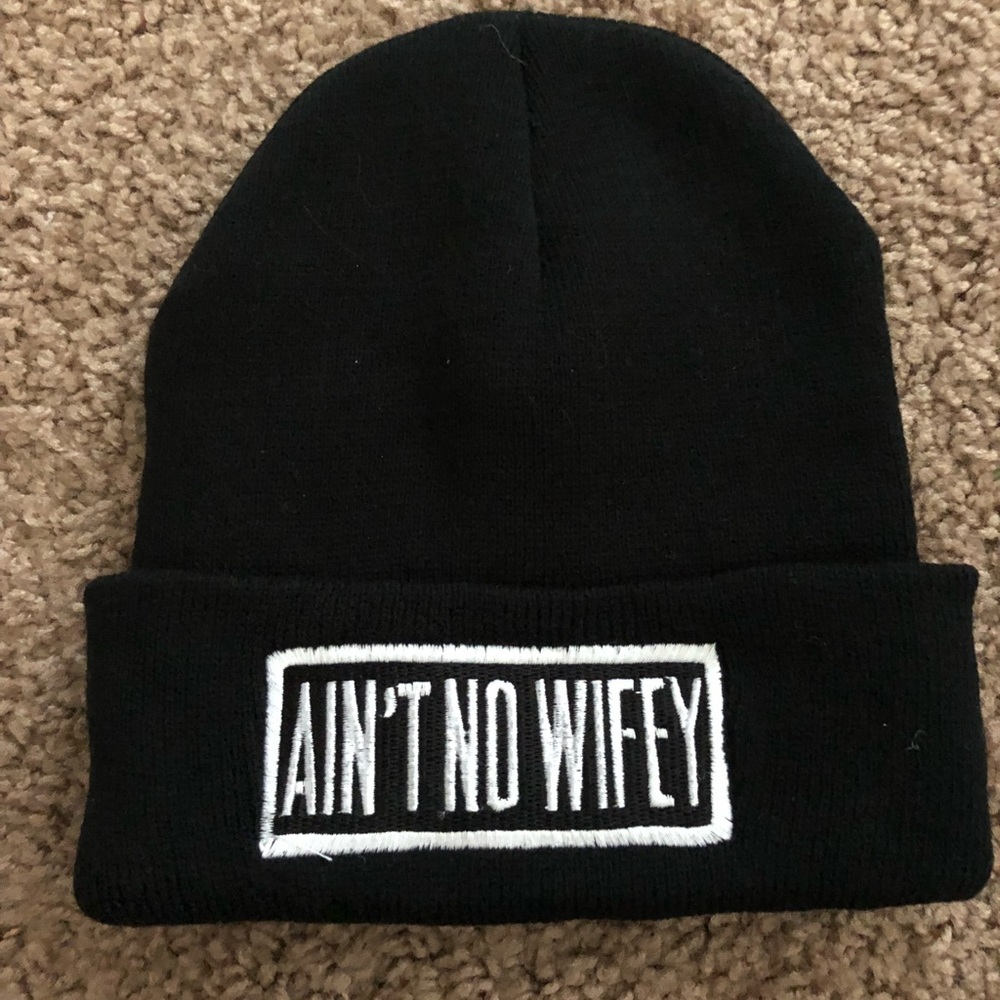 Ain’t No Wifey Beanie